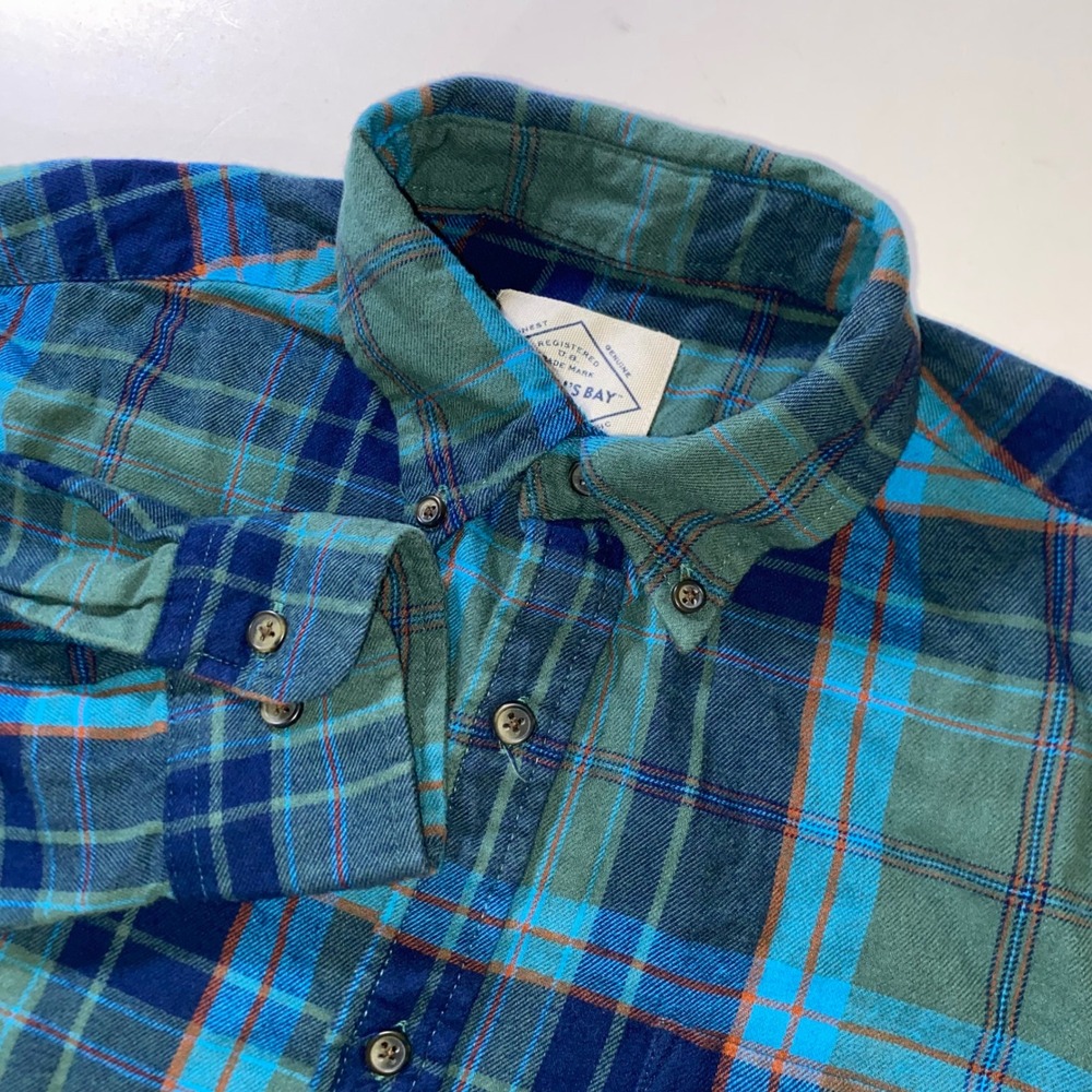 St. Johns Bay Mens Small Plaid Flannel Shirt Blue Green Cotton Long Sleeve